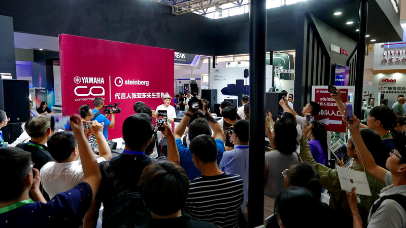 双月双展，d88尊龙z6携旗下新品亮相 BIRTV2018 及 Infocomm 成都展览会