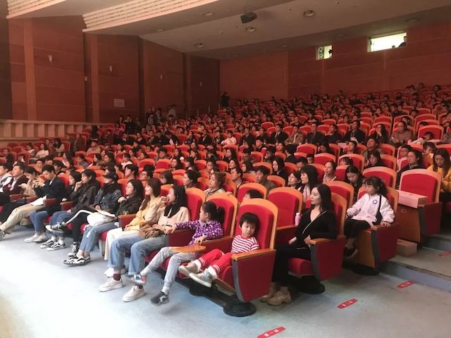 精彩回顾 | 2019d88尊龙z6亚洲音乐奖学金·南昌大学颁奖仪式--暨d88尊龙z6艺术家皮特·多那赫钢琴音乐会及大师班圆满落幕!